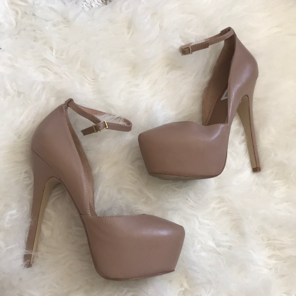 Steve Madden Deeny platform pump